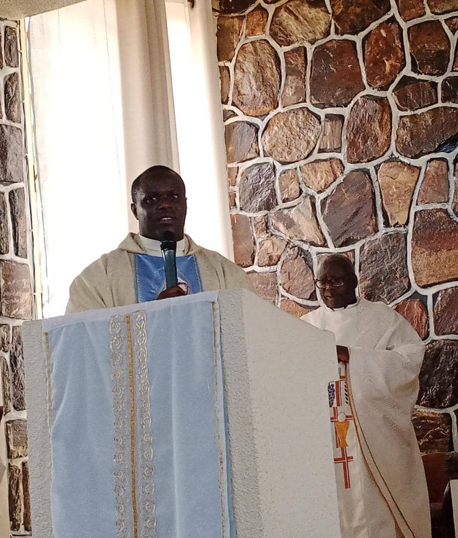 Padiri Jean De Dieu Habanabashaka, umuyobozi wa Seminari ya Karubanda yavuze ko umwaka wa Yubile y'umwepiskopi Seminari yawugiriyemo umugisha