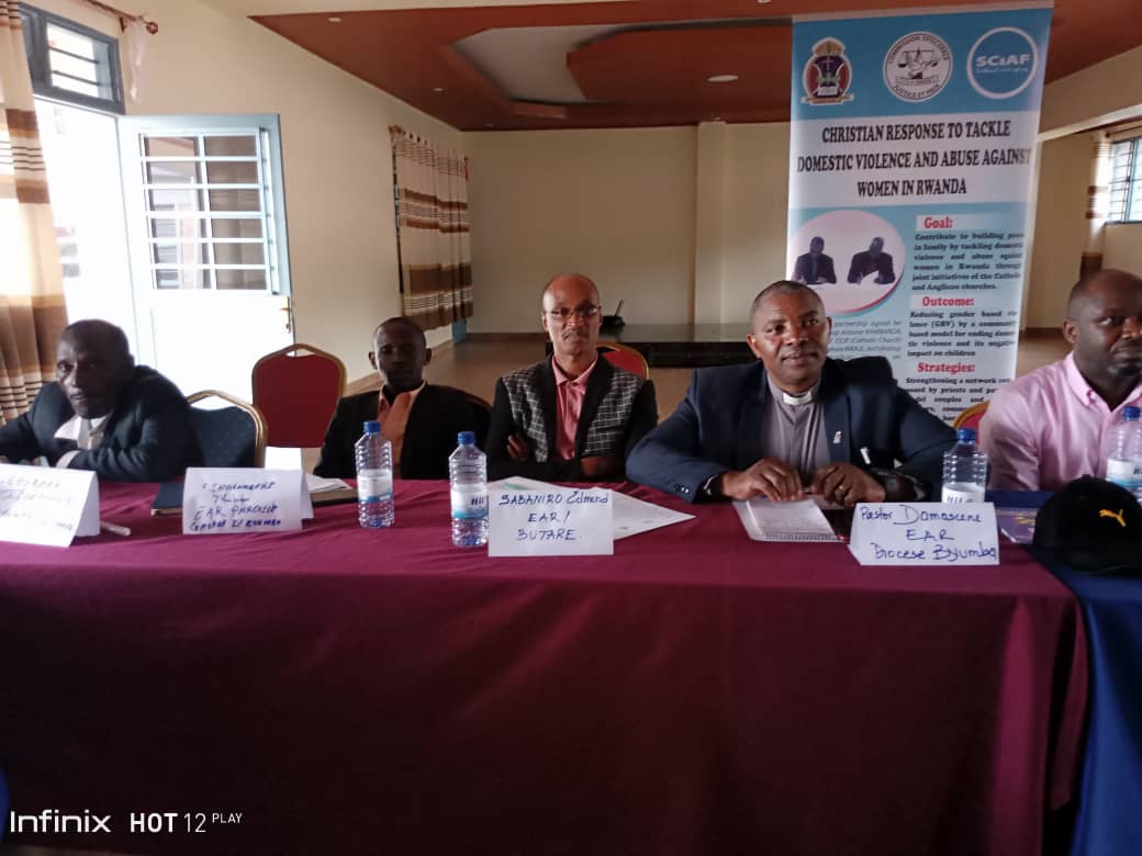 Abapadiri n'Abapasiteri biyemeje kuba ku isonga mu rugamba rwo guhangana n'ihohoterwa