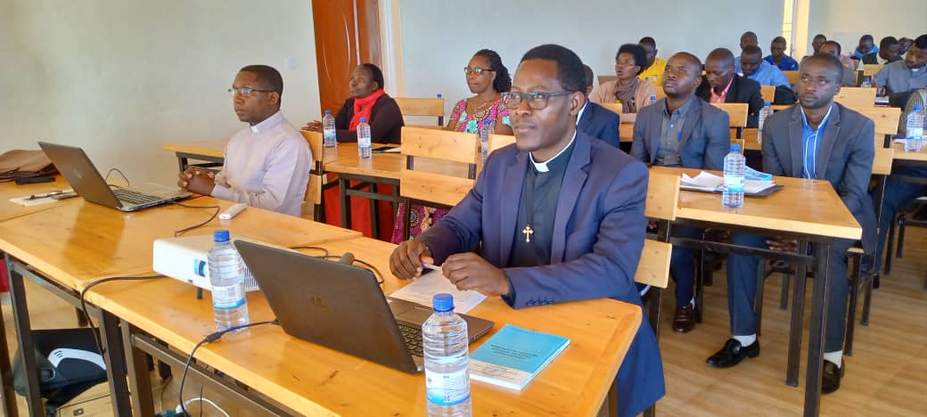 Abshinzwe Komisiyo y'umuryango mu nzego zitandukanye za Diyosezi ya Cyangugu bitabiriye igikorwa cyo kumurika ibaruwa ku muryango