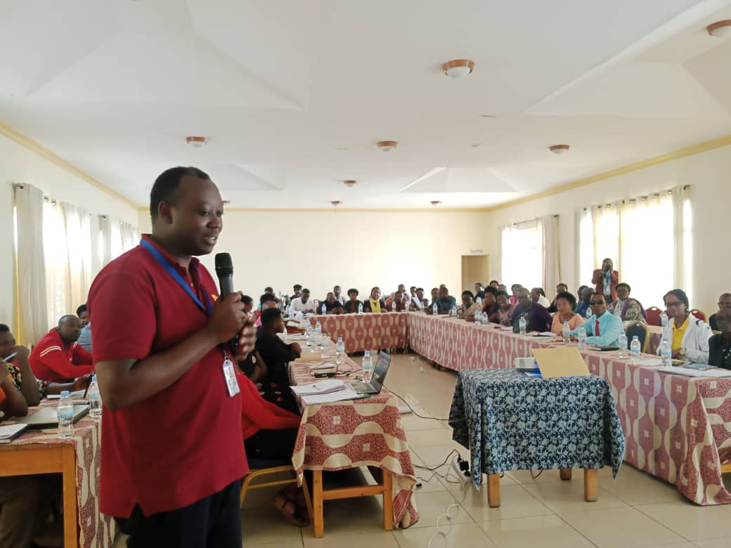 Umushinga “Uburezi Budaheza”wa Diyosezi ya Kabgayi wabaye igisubizo ku bana bafite ubumuga bwo kutabona neza  bacikishirizaga amashuri