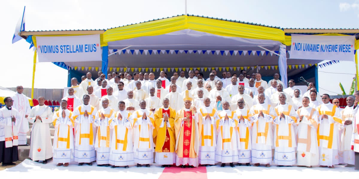 Ruhengeri: Kwizihiza isabukuru ya Paruwasi Bumara byahuriranye n'itangwa ry'Ubusaserdoti n'ishingwa rya Santarali nshya