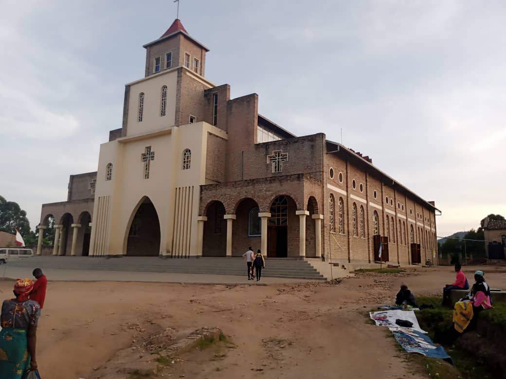 Kiliziya ya pruwasi ya Byimana yiteguye kuzajya yakira bose ikabahuza n'impuhwe z'Imana