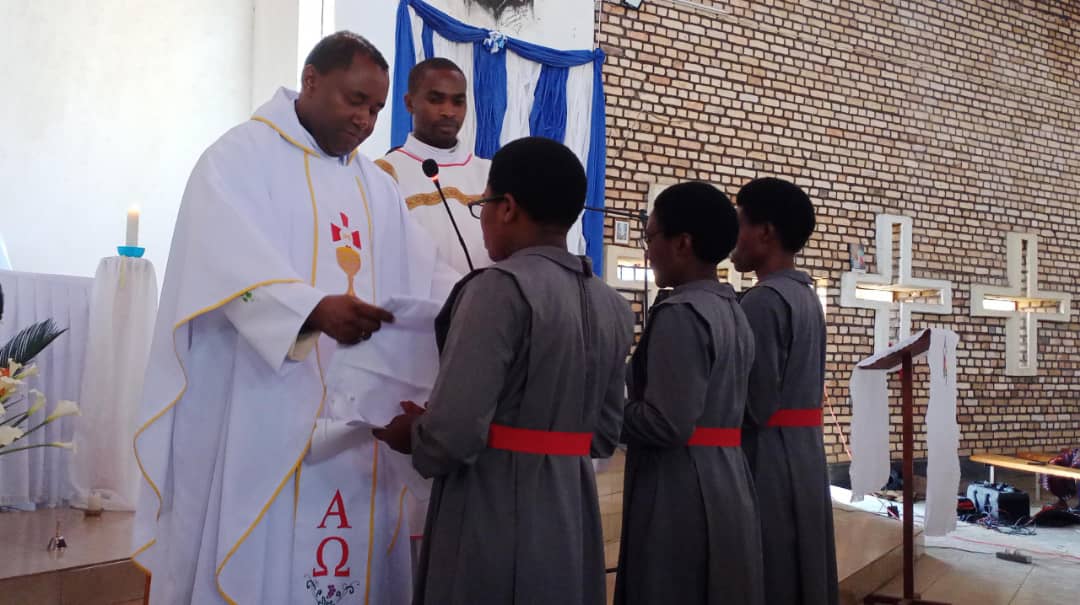 Tumenye Umuryango wisunze Mutagatifu Petero Intumwa watangijwe n’umulayiki w’Umunyarwanda