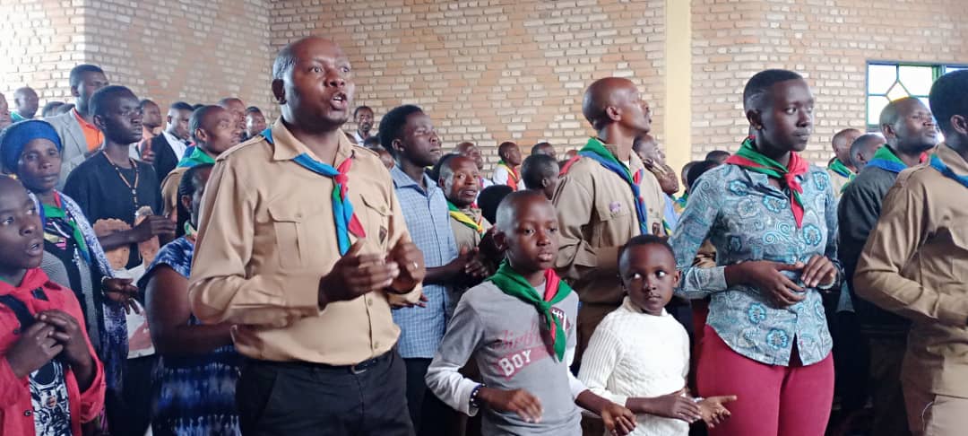 Urugendo nyobokamana i Kibeho ni kimwe mu bikorwa bihuza abasaveri mu rwego rwo kugendera hamwe