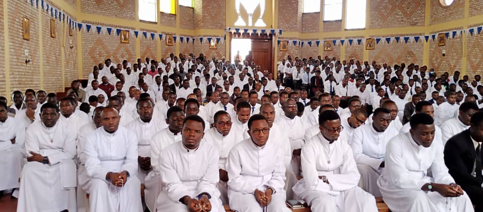 Abaseminari basabwe gukomeza umurage w'ubusaseridori mu Rwanda