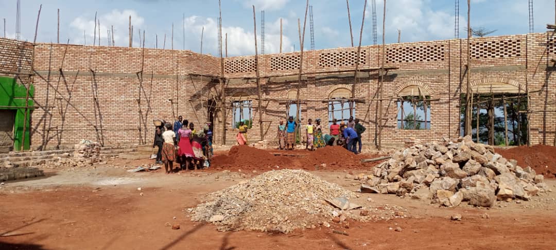 Abatabashije gutanga umuganda batanga inkunga y'ibikoresho bikenerwa cyangwa iy'amafaranga