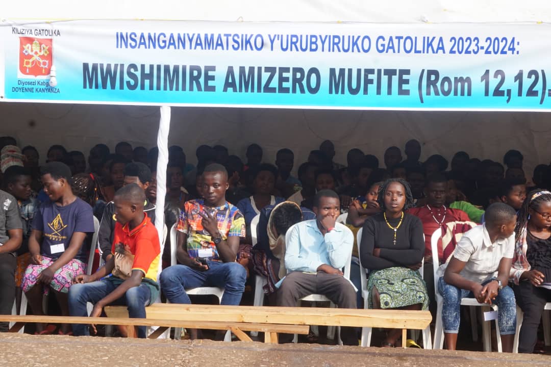Bamwe mu bakobwa bo mu Ndiza bahangayikishijwe n'abasore babasaba amafaranga kugira ngo bashyingiranwe