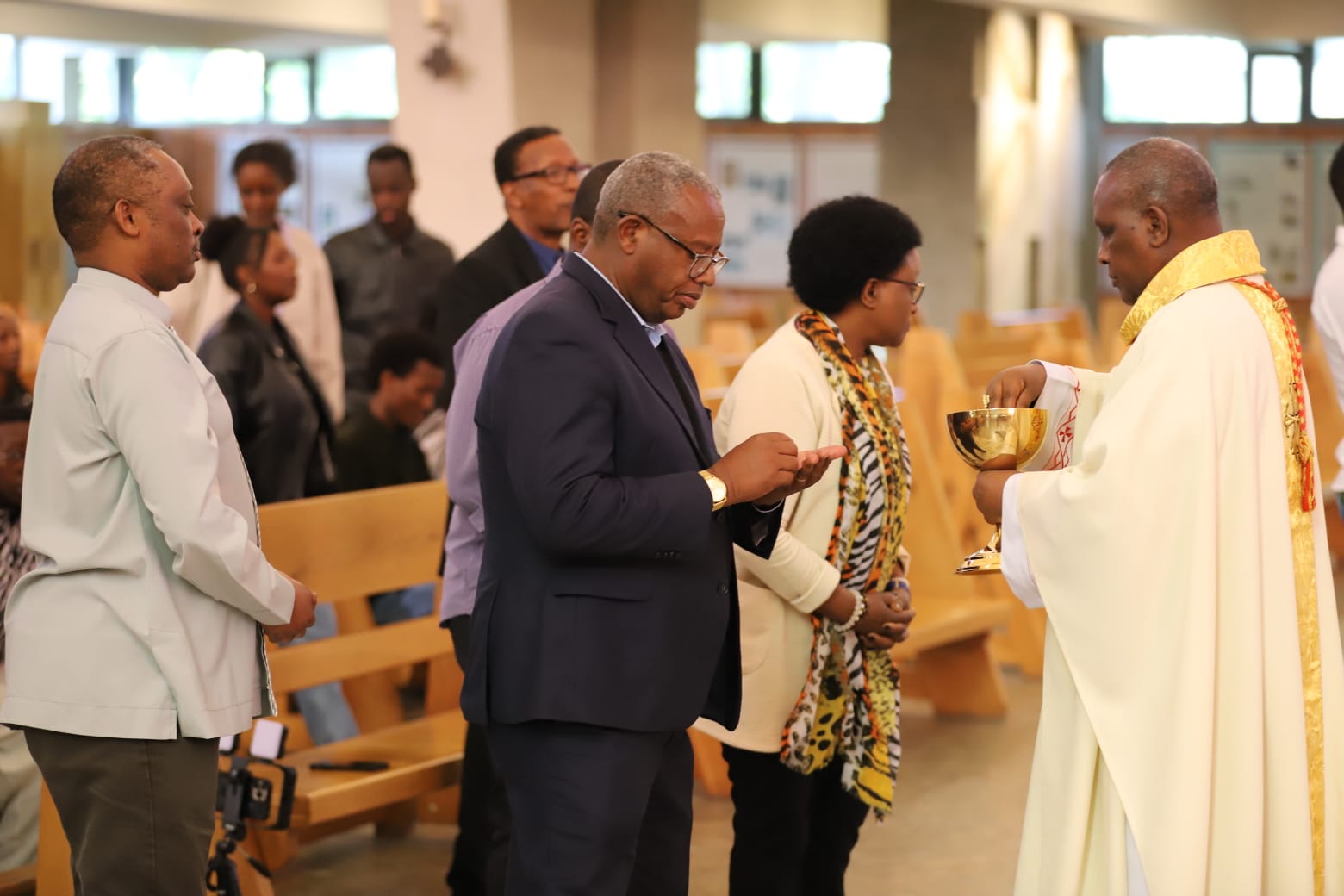Karidinali Kambanda yifatanyije n'Abanyarwanda baba muri Polonye mu Misa yo gusabira Abazize Jenoside yakorewe Abatutsi mu 1994