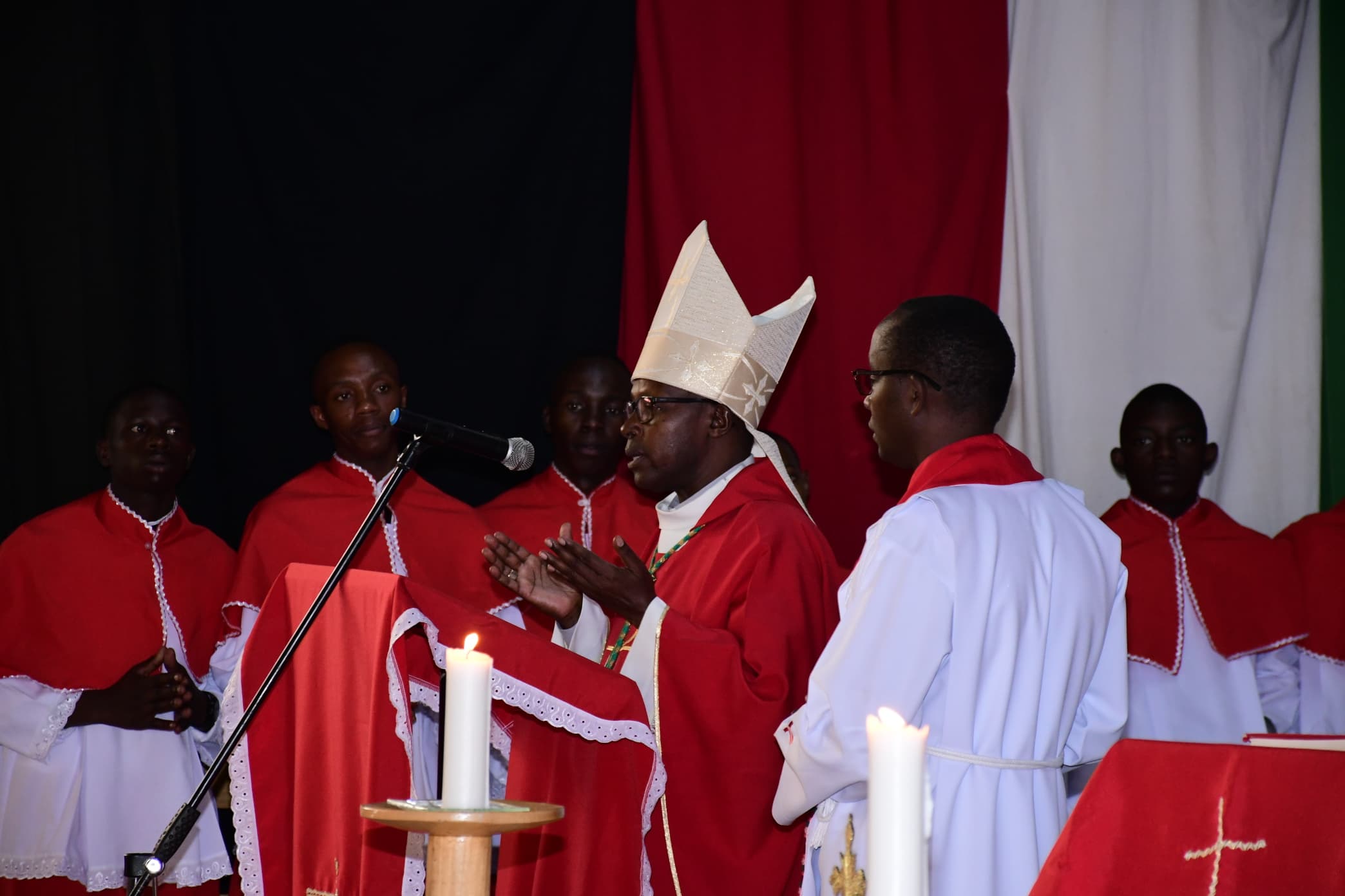 Myr Jean Marie Vianney Twagirayezu yitabiriye ibirori bya Seminari Nto ya Zaza