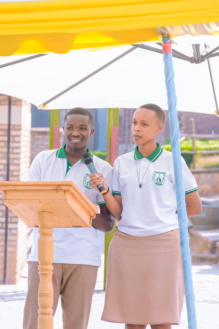 Umunyeshuri uhagarariye abandi yashimye uko bitabwaho muri byose