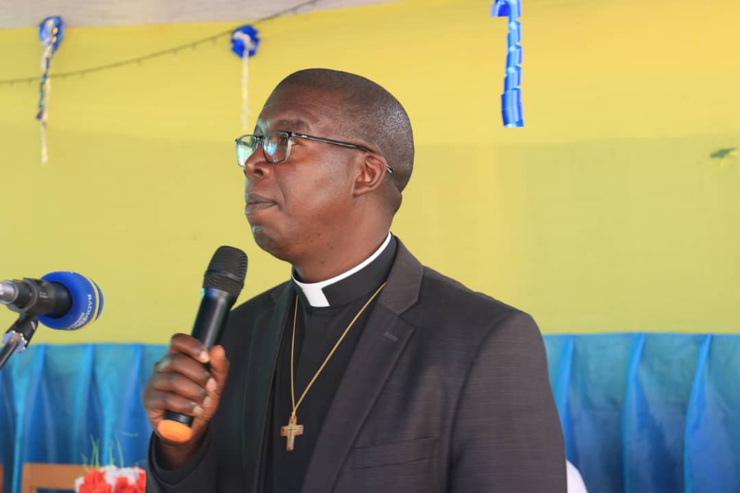 Padiri Komezusenge Sylvère, Vicaire Episcopal wa Kabgayi ushinzwe Abapadiri