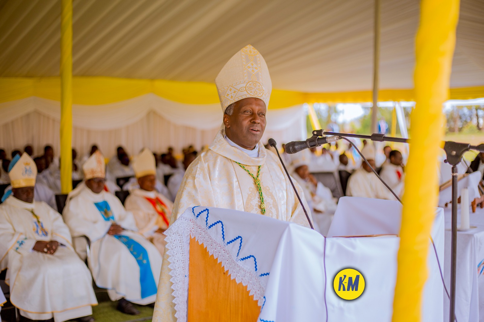 Myr Jean Bosco NTAGUNGIRA, Umwepiskopi wa Butare akaba na Perezida wa Komisiyo y'Uburezi mu Nama y'Abepiskopi Gatolika mu Rwanda.