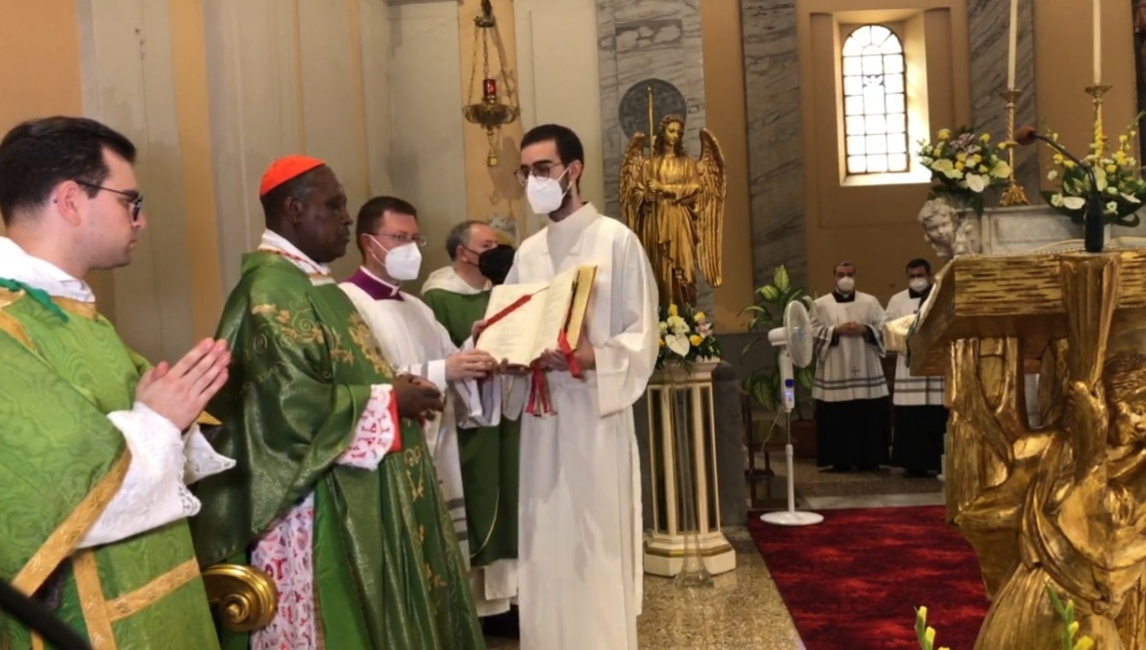 Karidinali Kambanda yahawe ku mugaragaro ubuyobozi bwa Bazilika yitiriwe Mutagatifu Sigisiti i Roma