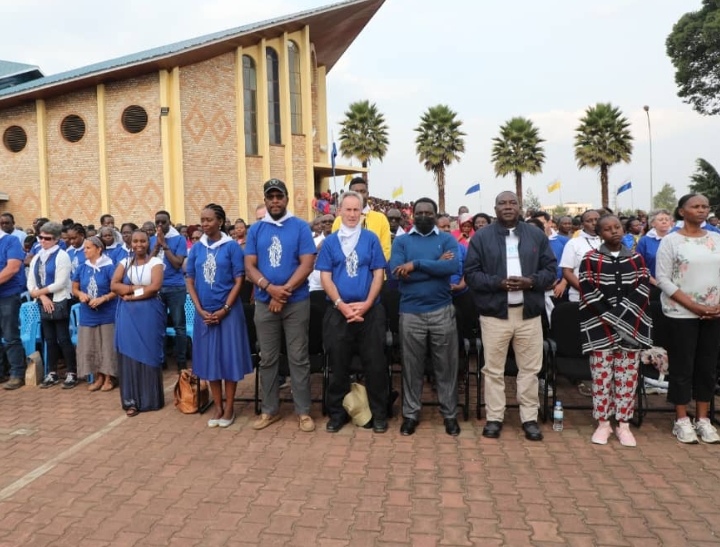 Imbaga y'Abakristu baturutse ku Isi yose bateraniye i Kibeho mu birori by'umunsi mukuru w'Asomusiyo