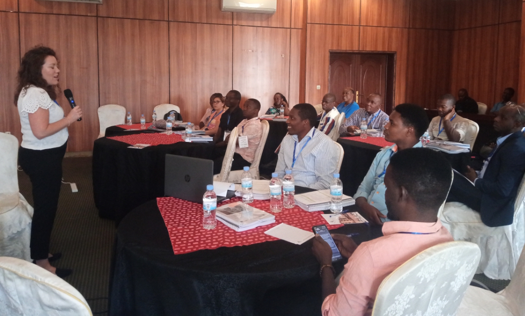 Inzobere mu buvuzi bw'ingingo ziteraniye i Kigali mu mahugurwa nyongerabumenyi ku buvuzi bwa Clubfoot