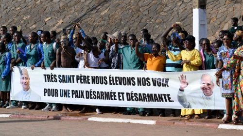 Umunsi wa gatatu wa Papa Leo XIV muri Afurika: ibyaranze uruzinduko rwe rwa mbere muri Cameroun