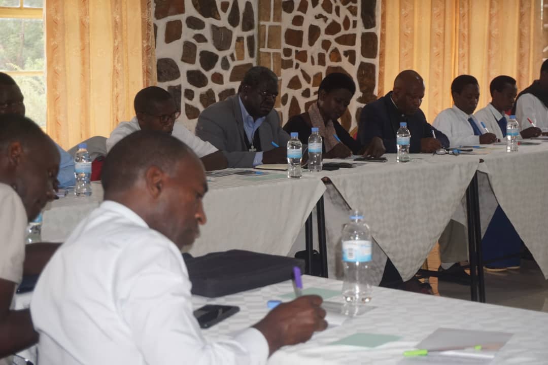 Komisiyo y’Ubutabera n’Amahoro ikomeje guhugura Abapadiri n’Abiyeguriye Imana mu bijyanye n'isanamitima