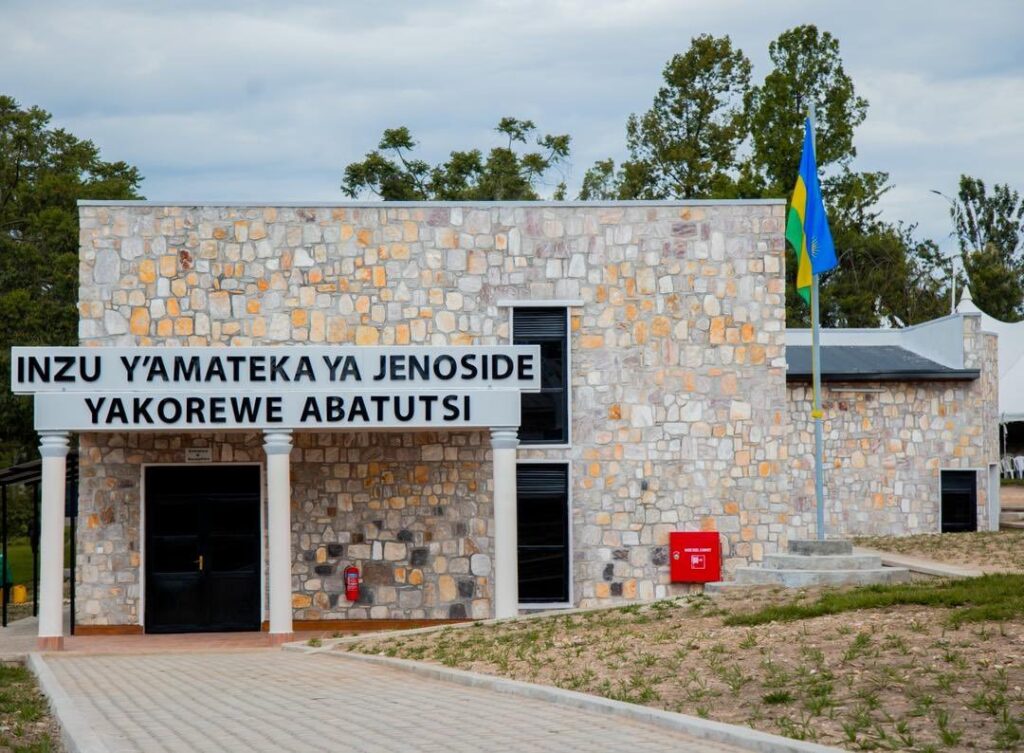 Abarokotse bo ku Mayaga barashima leta yabubakiye inzu y’amateka ya Jenoside yakorewe abatutsi 1994.