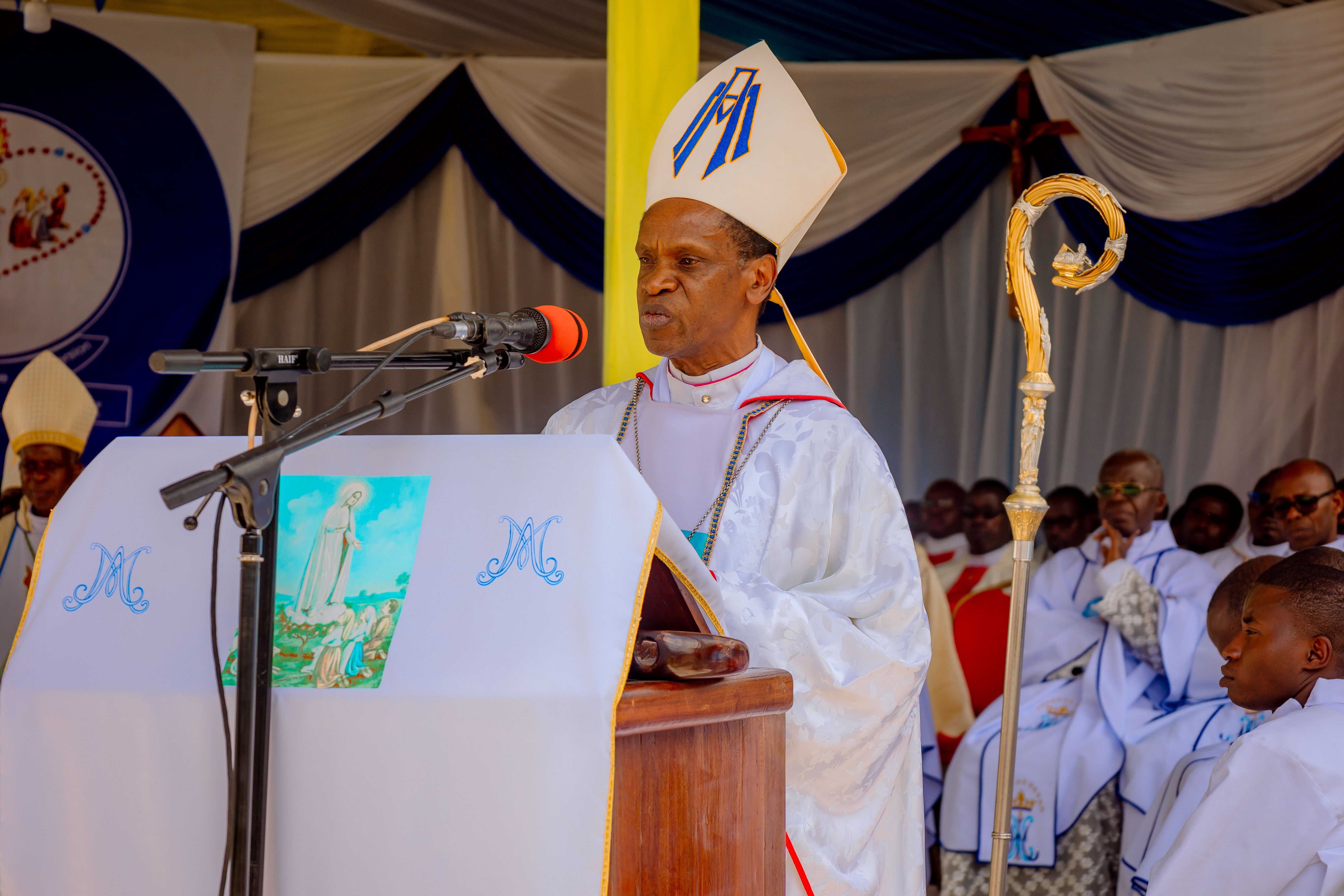 Musenyeri Bahujimihigo yasobanuye impamvu Ingoro ya Ruhengeri yeguriwe Bikira Mariya Mwamikazi wa Fatima