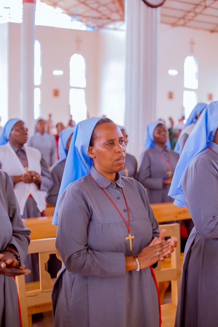 Mama Agnes Mukamugema umukuru w'umuryango w'abarangarukundo.
