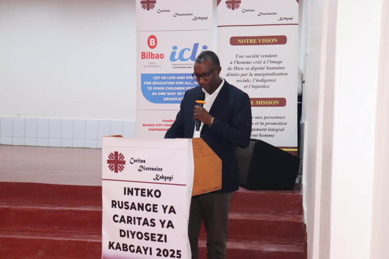 Perezida wa Komite ya Caritas ya  Diyosezi ya Kabgayi  MBABAZI François-Xavier.