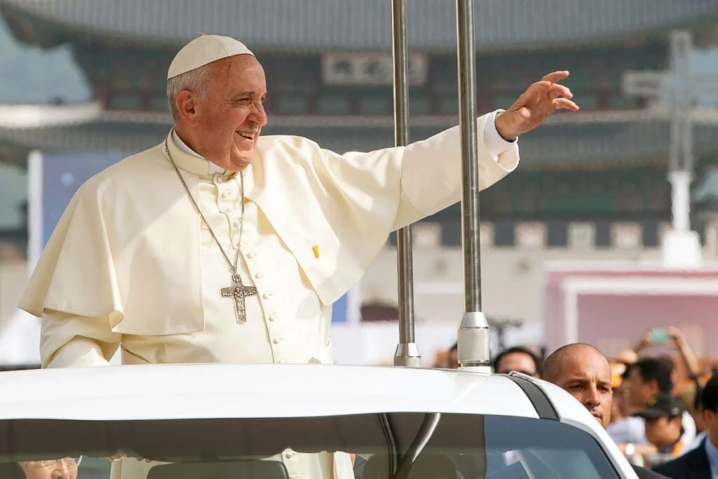 Papa Fransisiko yatangiye uruzinduko k’ umugabane wa Aziya na Oseyaniya.