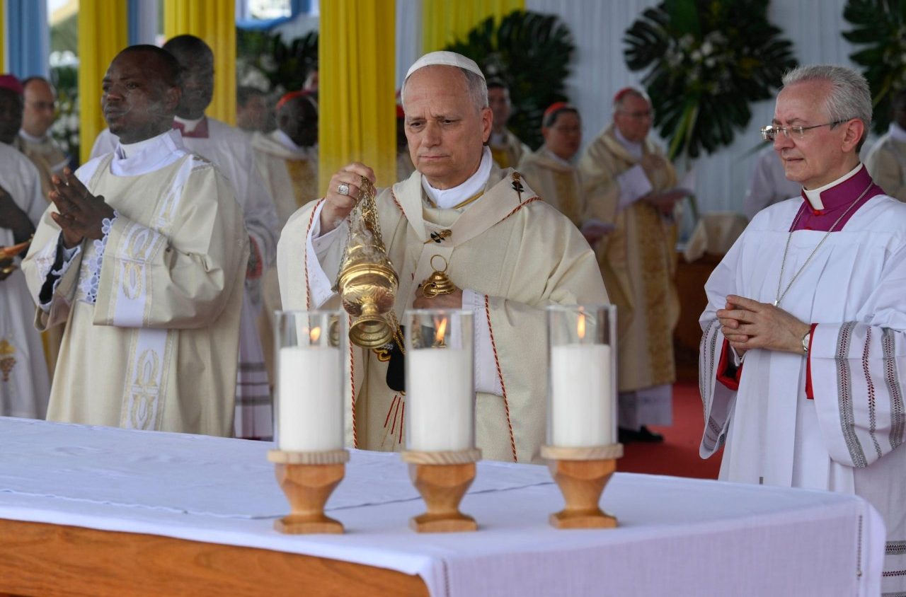 Papa Leo XIV yasabye urubyiruko rwa Afurika kwirinda ruswa n’ihohoterwa