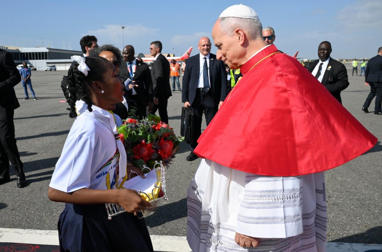 Papa Leo XIV ageze muri Angola, atangiye igice cya Gatatu cy’uruzinduko rwe