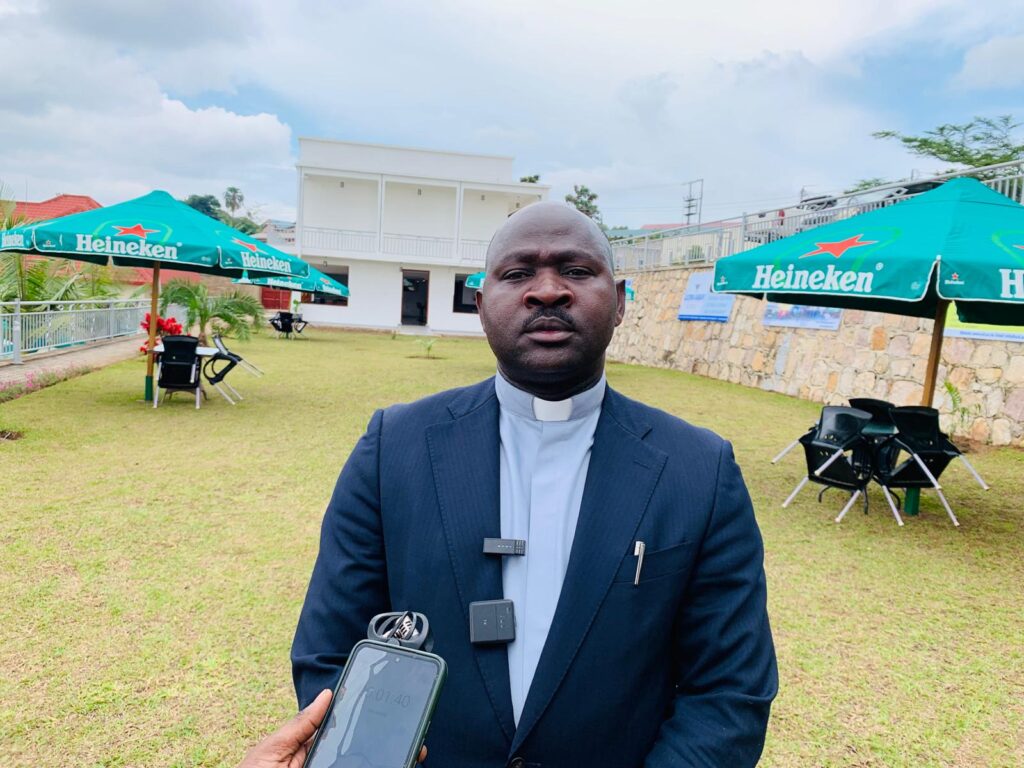 Padiri Prosper Niyonagira umuyobozi wa Hotel Saint Andre Kabgayi