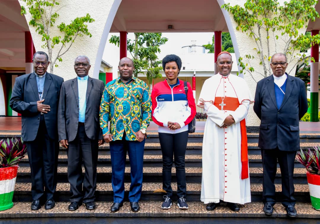 Karidinali Kambanda yakiranywe urugwiro mu gihugu cy’u Burundi