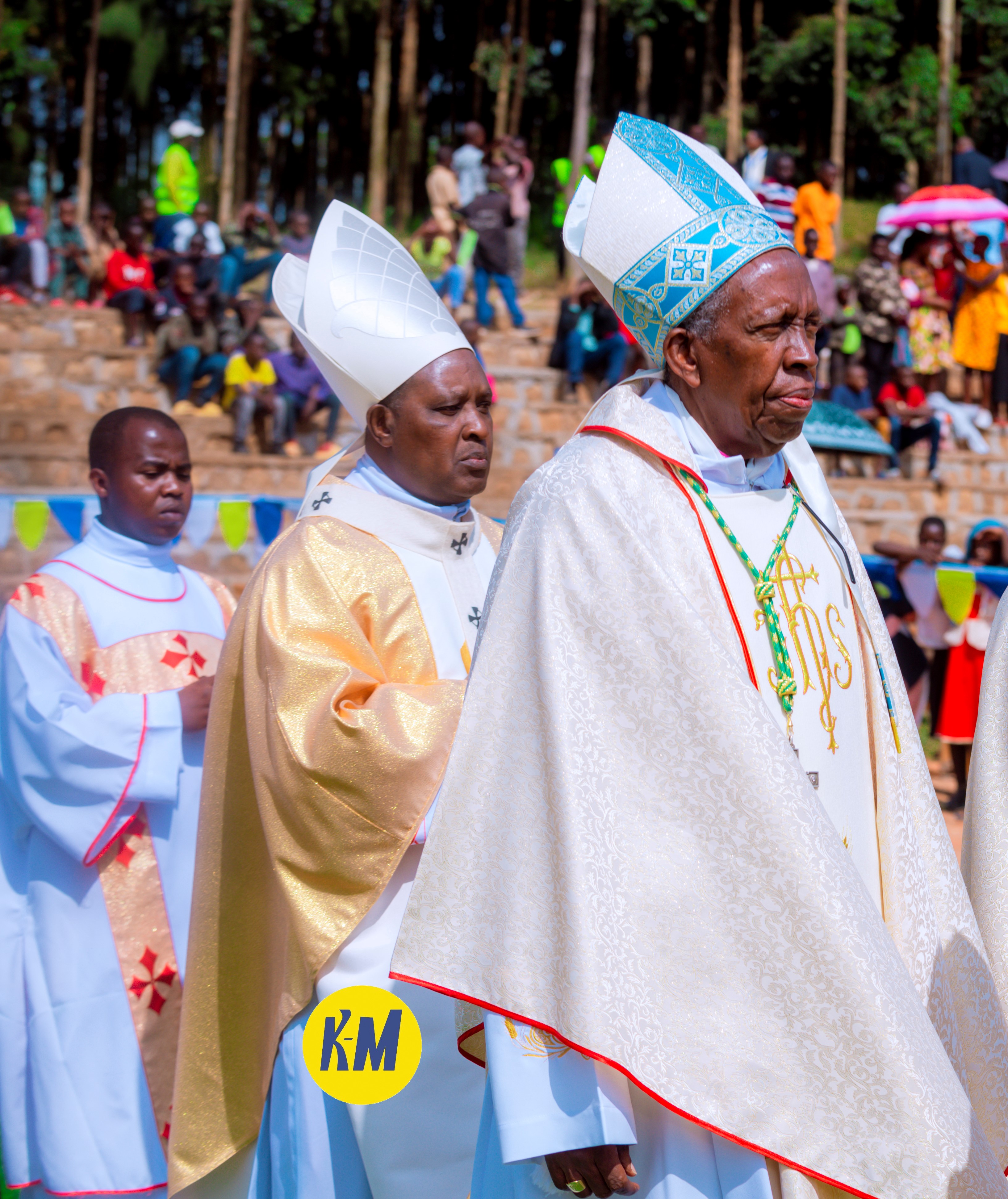 Myr Smaragde MBONYINTEGE  yasezeye ku bakristu ba Kabgayi ashimira abapadiri n’abakristu bamubereye beza.