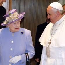 Papa Fransisiko yifurije umwamikazi w’ubwongereza Elizabeti wa II  isabukuru y’imyaka 70 amaze ku ngoma