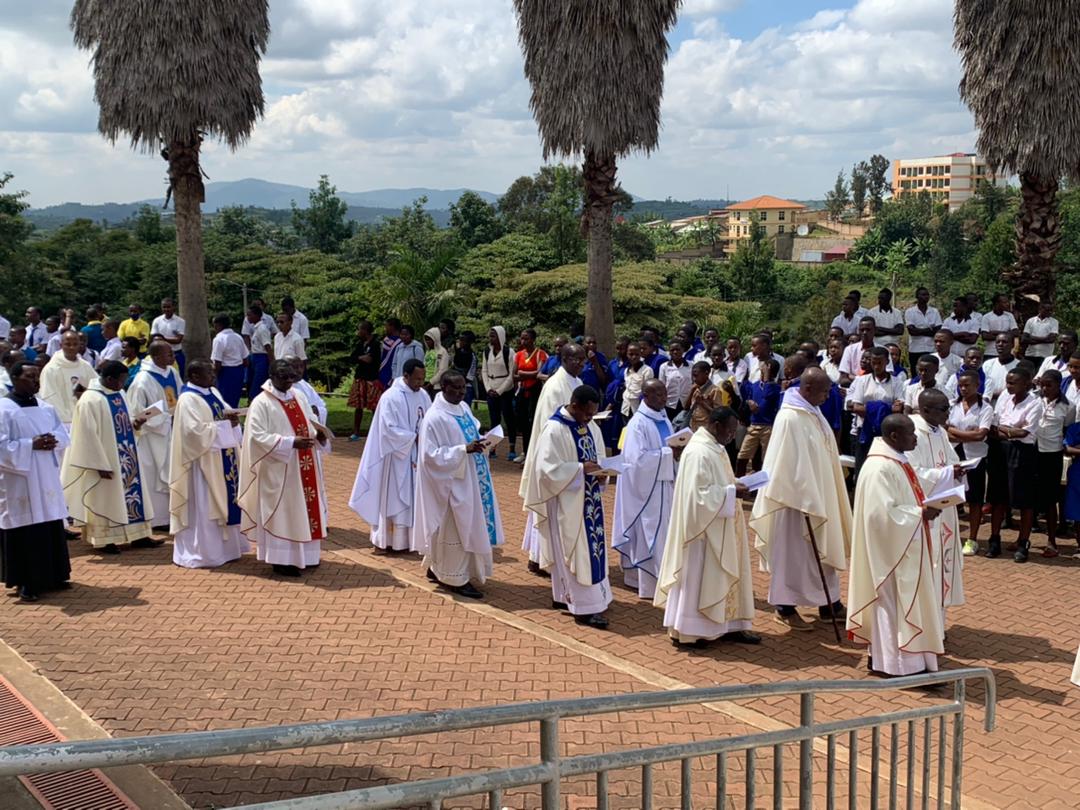 Umuryango W’iyamamazabutumwa Gatolika Watangiye Urugendo Rwa Yubile Y’imyaka 50