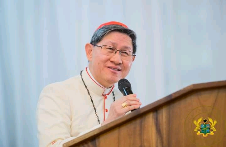 Karidinali Louis Antonio Tagle, ufatanya na Papa kuyobora Dikasiteri Ishinzwe Iyogezabutumwa ku isi ni we wari uhagarariye Papa Fransisiko mu gikorwa cyo gutangiza Inteko rusange y'Abepiskopi muri Afurika
