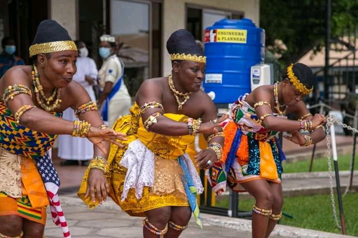 Abakristu bo muri Gana bakiranye Abepiskopi ibyishimo mu gihugu cy'Inyenyeri y'Afurika (Black Star)