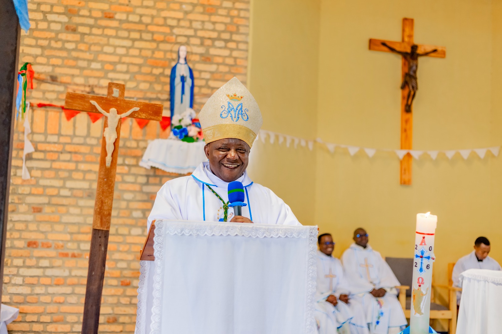 Musenyeri Ntivuguruzwa yasabye abanyeshuri ba Saint Joseph TSS Nzuki gukora neza imirimo bashinzwe no kwigira kuri Mutagatifu Yozefu