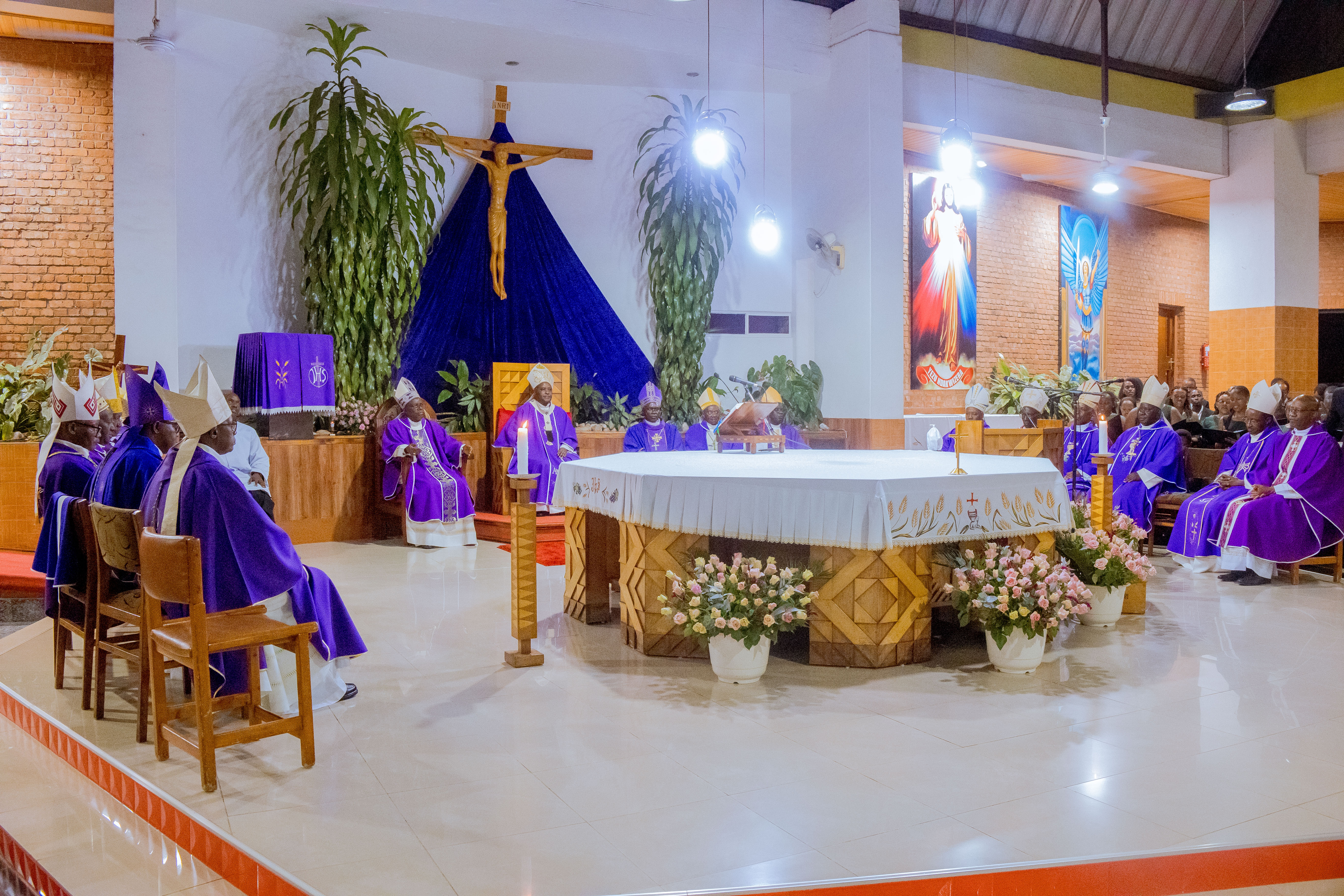 Abepiskopi bo mu Rwanda no mu Burundi basoje Inama ya ACOREB muri Misa yabereye kuri Katederali Saint Michel i Kigali