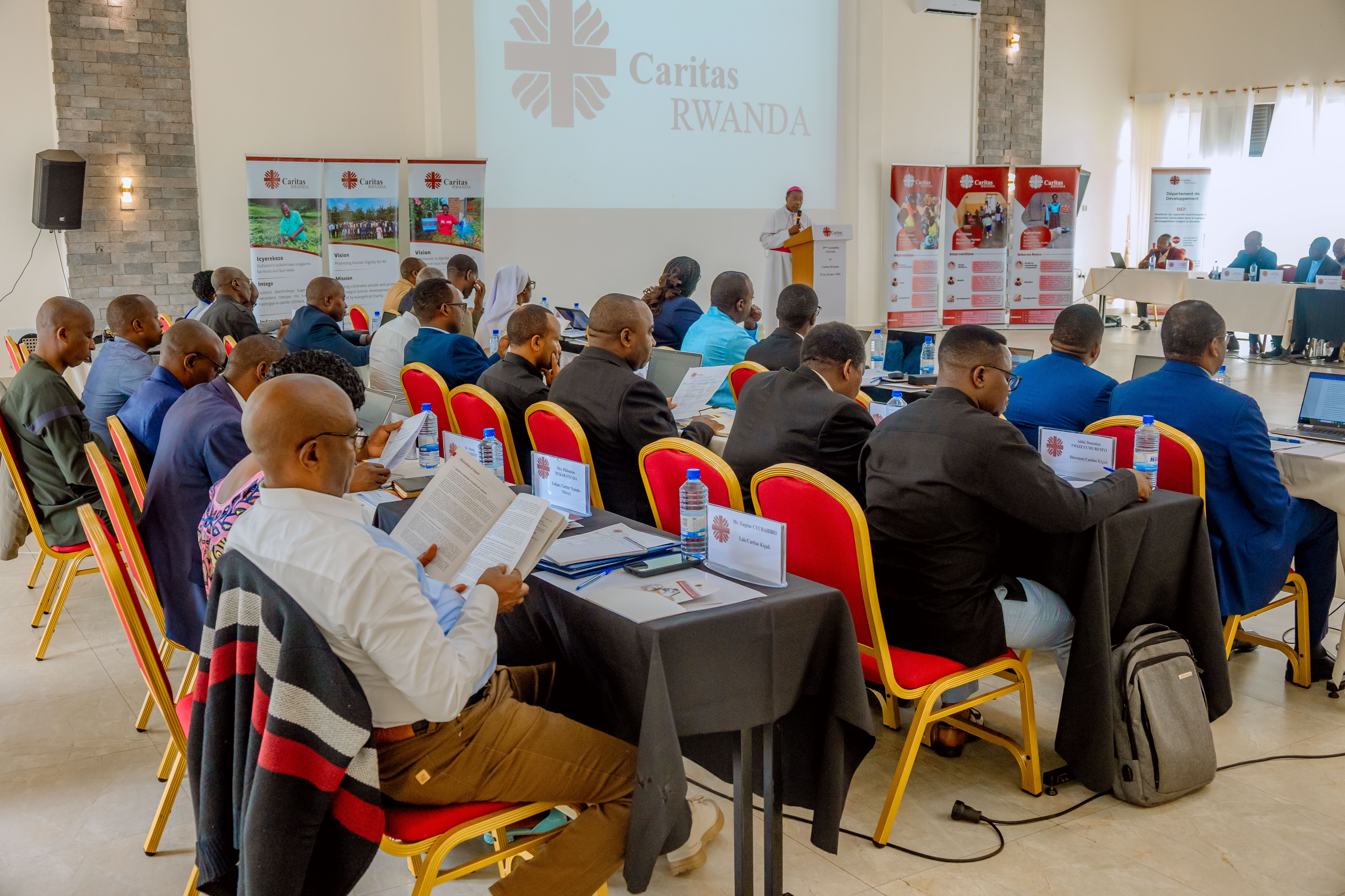 Imishinga ya Caritas Rwanda itagiterwa inkunga yaba igiye guhagarara?