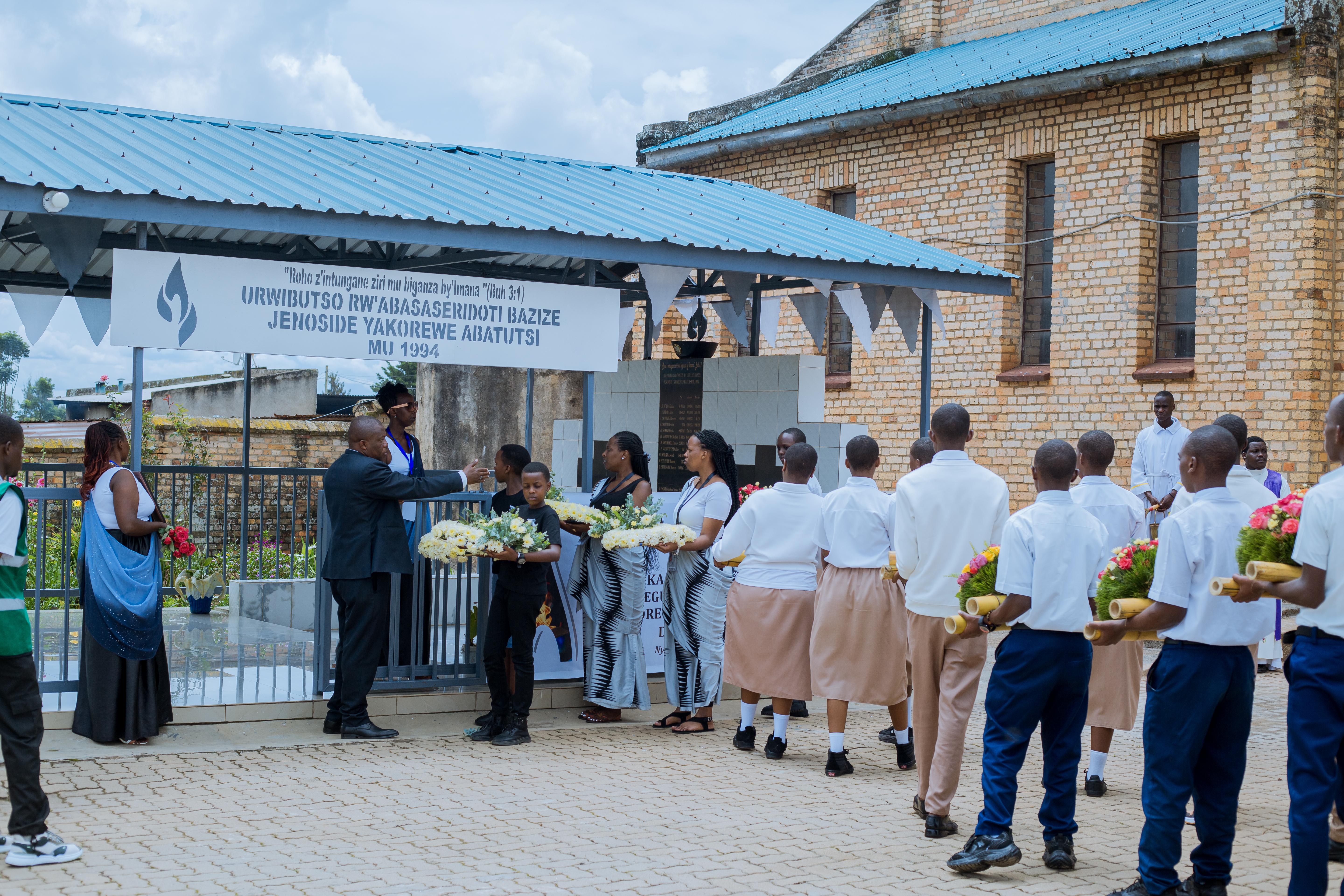 Nyanza ya Butare:Aharuhukiye Abapadiri bazize Jenoside yakorewe Abatutsi harasabirwa kuva ku rwego rw’imva hagahindurwa urwibutso.