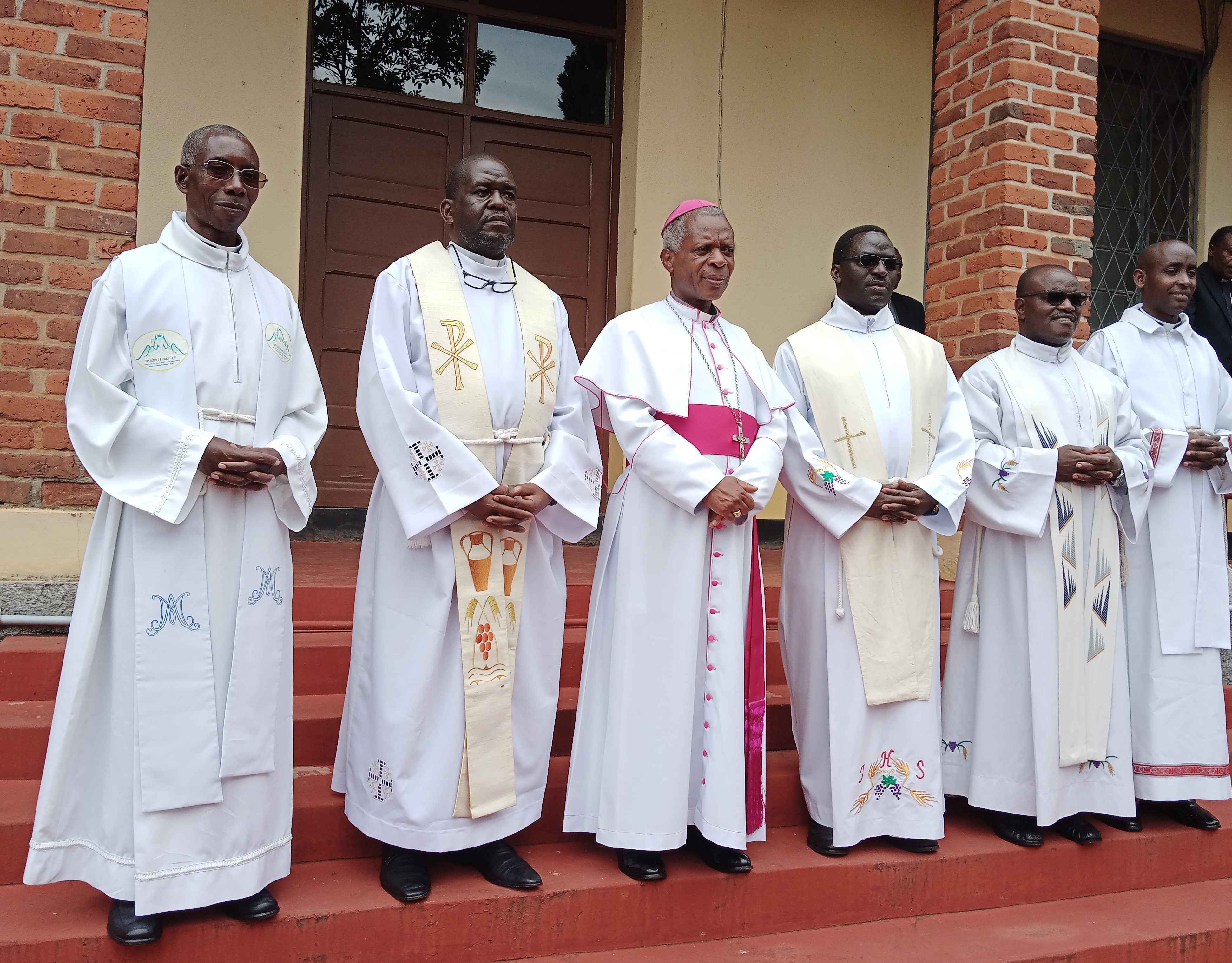 Abapadiri 5 barahiriye kuzuza inshingano mu rukiko rwa Kiliziya Gatolika mu Rwanda TECIR