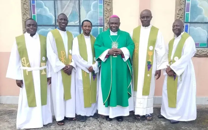 Cameroun: Abapadiri 5 n’umubikira 1 baherutse gushimutwa n’abarwanyi batazwi barekuwe