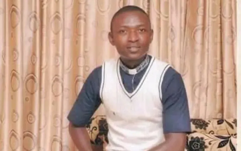 Nigeria: Padiri  Paschal wa Arkidiyosezi ya Kaduna yarekuwe nyuma y’amezi abiri ari mu maboko y’abagizi ba nabi bamushimuse
