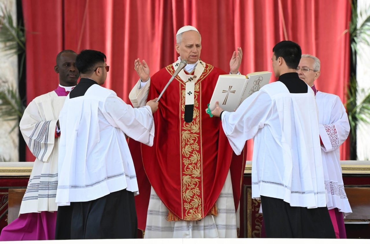 Muri iki cyumweru Gitagatifu Papa Leo XIV arahamagarira abakristu ku isi gusabira bagenzi babo mu Burasirazuba bwo Hagati bibasiwe n’intamabara