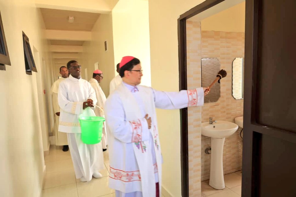 Myr Arnaldo Catalan, Intumwa ya Papa mu Rwanda aha umugisha Iyi Nyubako