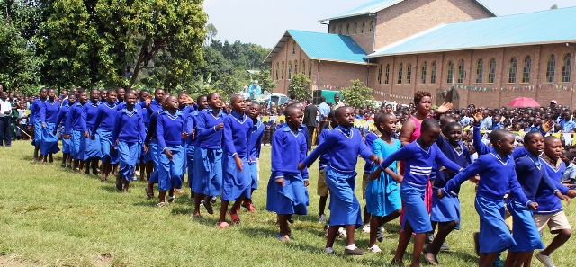 Umwaka w'Amashuri wongeye gutangira mu Kwezi kwa Cyenda nyuma y'igihe kinini bisabwa na benshi harimo na Kiliziya Gatolika mu Rwanda