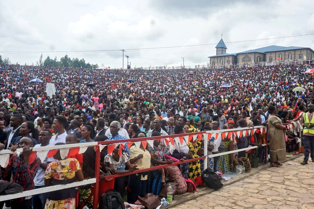 Abagera ku bihumbi 120 ni bo bitabiriye umunsi mukuru w'impuhwe z'Imana