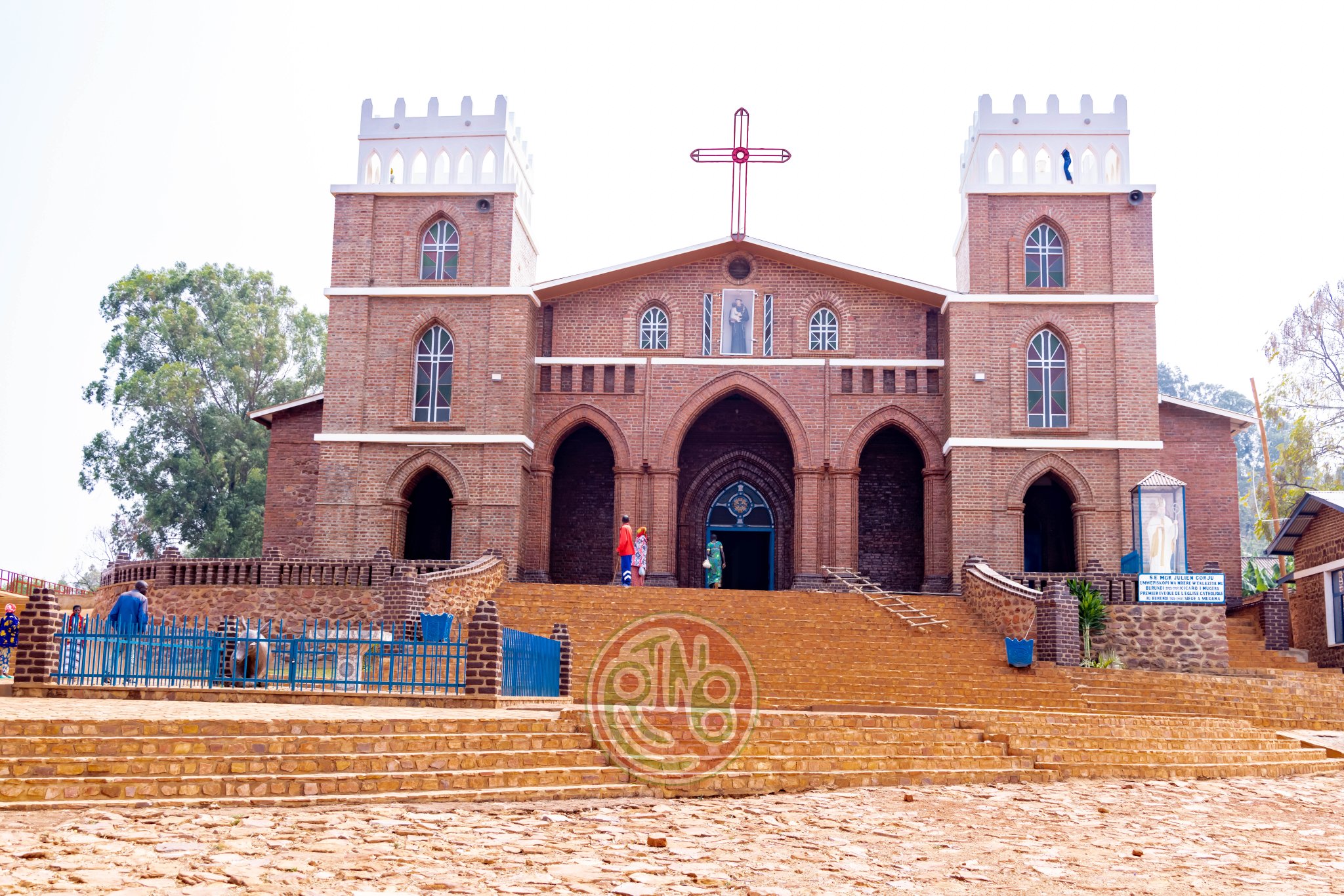 Paruwasi ya Mugera mu Burundi yashyizwe mu rwego rwa Basilika ntoya.
