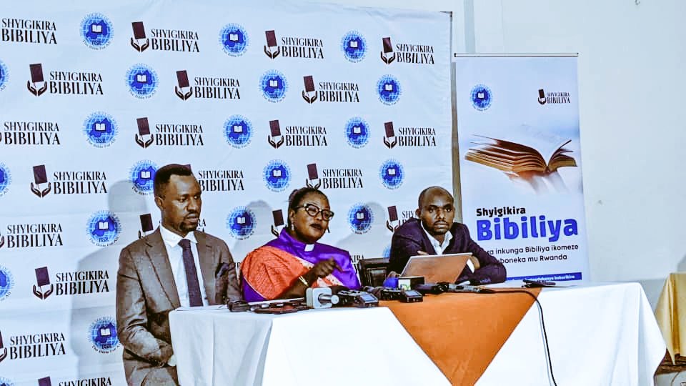 Umuryango wa Bibiliya mu kiganiro n'Abanyamakuru