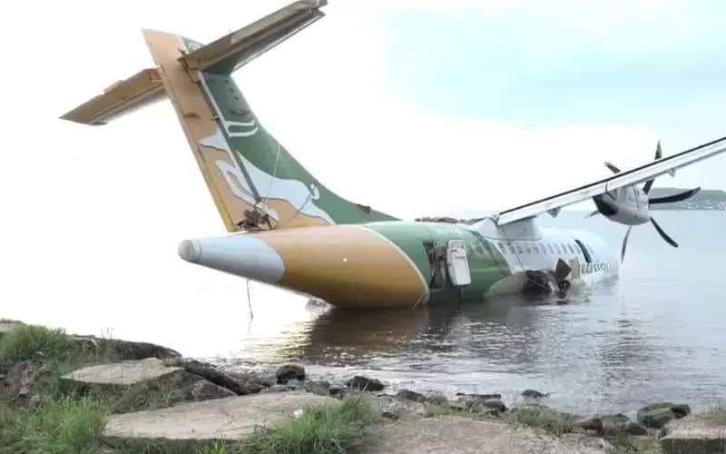 Abepiskopi Gatolika bo muri Tanzaniya bihanganishije imiryango yaburiye abayo mu mpanuka y’indege yabereye mu kiyaga cya Victoria