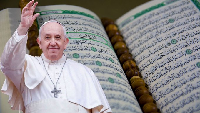 Papa Fransisiko yavuze ku mugabo uherutse gutwika zimwe mu mpapuro za Korowani (Coran) muri Suwede